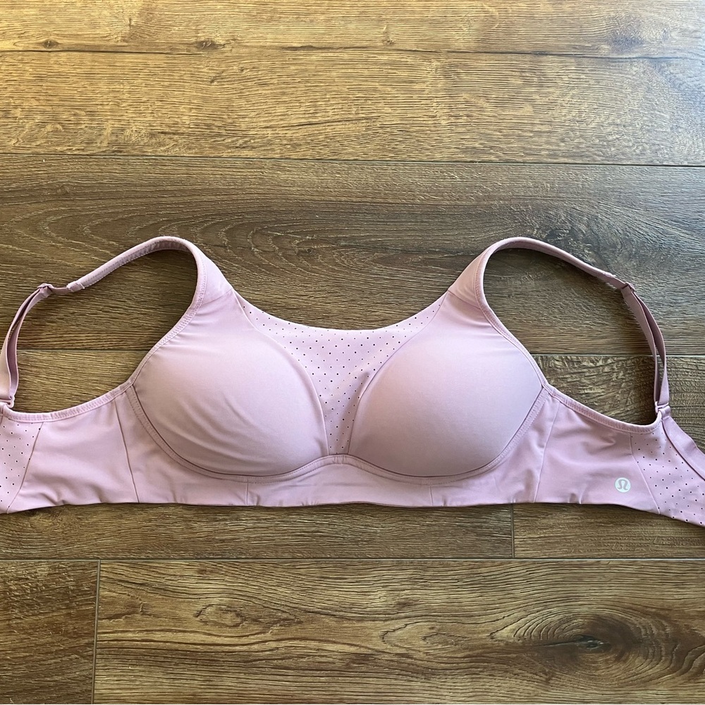 Run Times Lululemon sports bra, size 34D